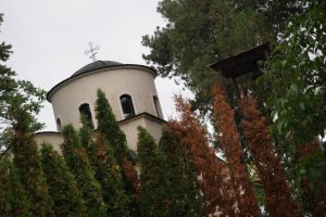 Долни Богров заплашва с гражданско неподчинение заради смяна на свещеника: Новият бил изгонен от Бобошево