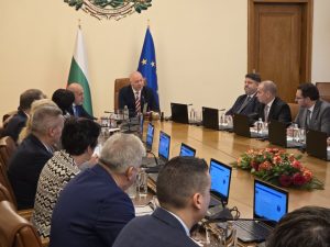 Желязков към министрите: Наследените проблеми вече не са оправдание, искам решения и отчетност
