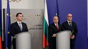 Национална мрежа: 35 зарядни станции за електромобили започват изграждане в жп гари в цялата страна