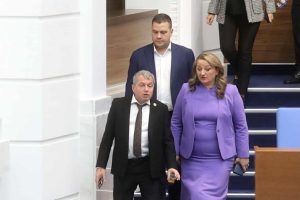 20 часа по-късно: Депутатите отмениха закона за личния живот, след като Борисов го спря