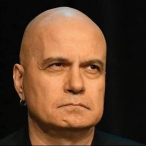 "Има такъв народ" оттегли спорния законопроект за личните данни след политически натиск