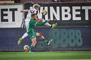 Колумбийски дубъл и светкавичен блиц: "Локомотив" (Пд) удари "Ботев" (Вр) с 3:0 за 17 минути