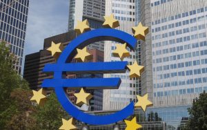 Еврозоната и българският бюджет: ЕЦБ няма да одобрява разходите, но инфлацията остава ключов проблем