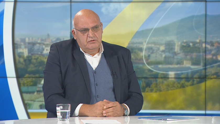 Д-р Брънзалов: Здравната система работи на европейско ниво, но с мизерно заплащане Д-р Брънзалов: Здравната система работи на европейско ниво, но с мизерно заплащане