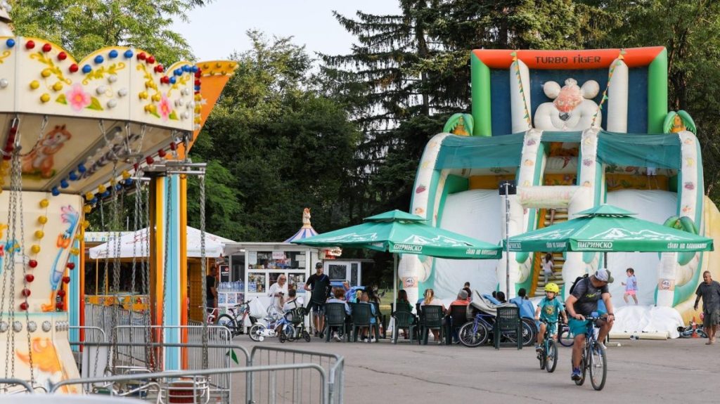 Нов Закон за атракционите: Задължителна застраховка „Злополука“ и строг контрол след трагедиите Нов Закон за атракционите: Задължителна застраховка „Злополука“ и строг контрол след трагедиите