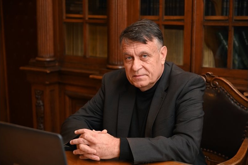 Проф. Георги Вълчев: Без памет трудно вървим напред, днес будител е този, който съвестно работи Проф. Георги Вълчев: Без памет трудно вървим напред, днес будител е този, който съвестно работи