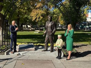 Нова Загора откри паметник на Стоян Омарчевски – човека, обявил 1 ноември за Ден на будителите