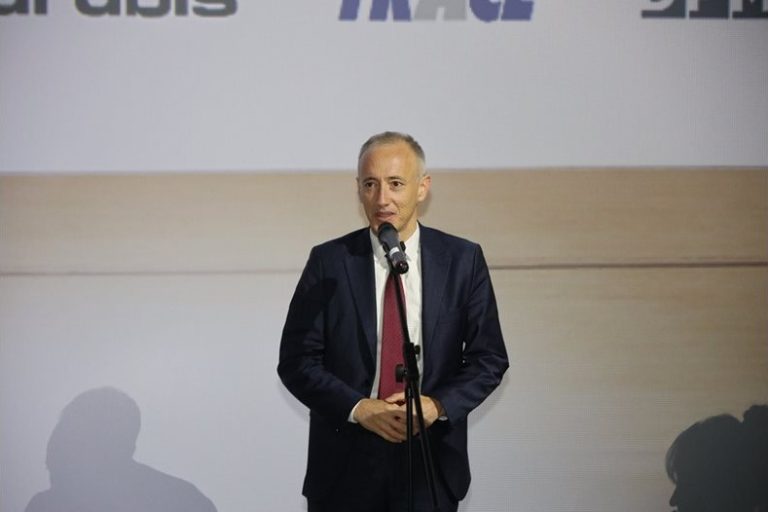 Министър Вълчев предлага: Повтаряне на първи клас при липса на владеене на български език Министър Вълчев предлага: Повтаряне на първи клас при липса на владеене на български език