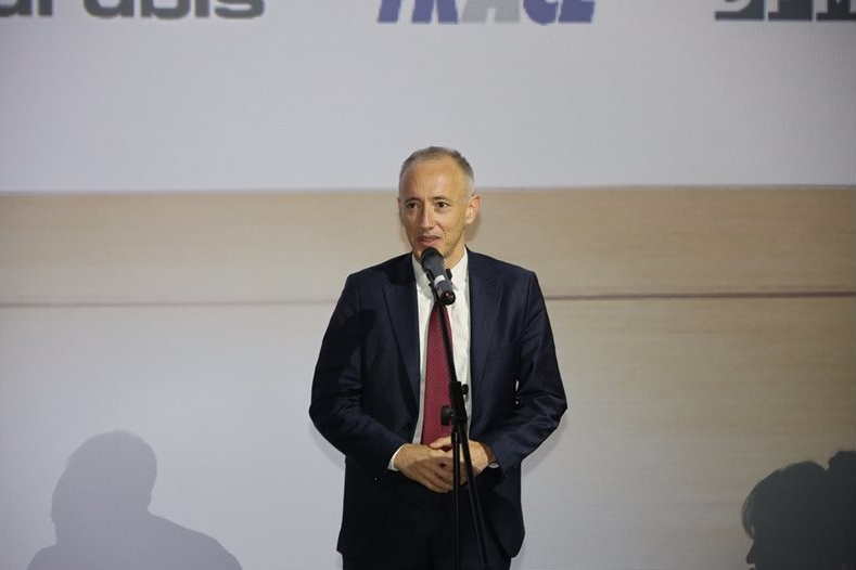 Министър Вълчев предлага: Повтаряне на първи клас при липса на владеене на български език Министър Вълчев предлага: Повтаряне на първи клас при липса на владеене на български език