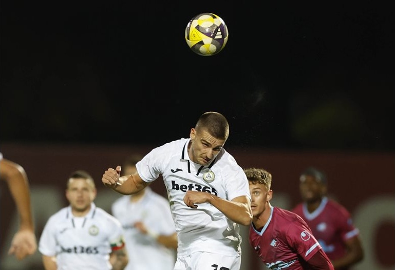 Дебютен гол на бивш любимец на „Левски“ донесе първа гостуваща победа на „Славия“ Дебютен гол на бивш любимец на „Левски“ донесе първа гостуваща победа на „Славия“