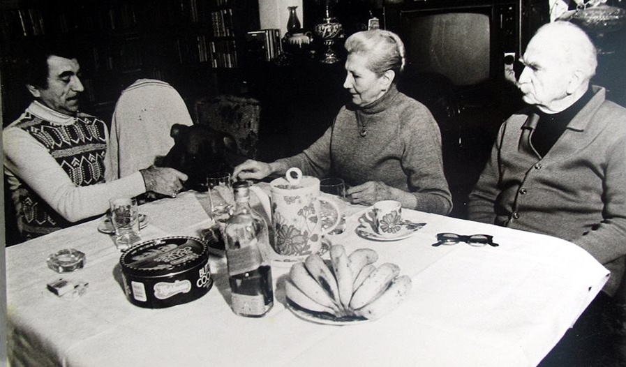 Георги Парцалев: Актьорът, който се „самопростреля“ с нож и отказа да бъде партиец