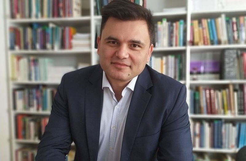 Лъчезар Богданов: Бюджетът ще издържи, докато хората не реагират на данъчните увеличения; България не може да поддържа този голям обществен сектор