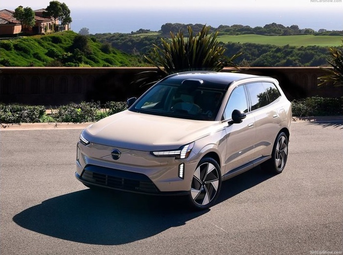 Голям обрат: Volvo се отказва от агресивната си електрическа стратегия, запазва хибридите до 2040 г.