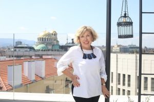 Елена Вълчева: Умният глас на българския PR и щастлива баба на четирима внуци
