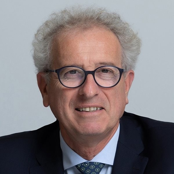 Шефът на ЕСМ: България няма да „спасява“ Франция, решенията се вземат с консенсус