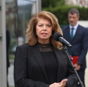 Йотова откри „Опакованият Райхстаг“: Кристо и Жан-Клод опаковат звездите в небето