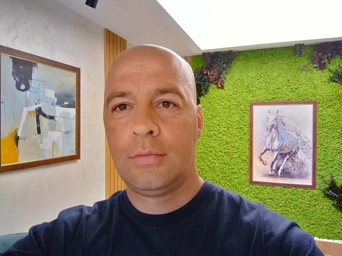 Две години и два месеца без дело: Майката на Светослав, блъснат от непълнолетен с тротинетка, настоява за справедливост