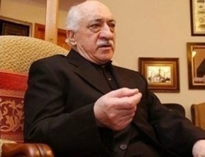 Турция арестува 75 души при мащабни операции срещу движението на Гюлен