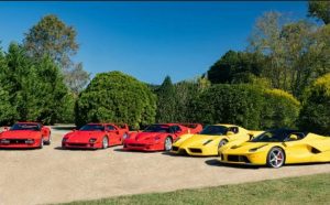 Продава се историческа колекция от 48 ферарита: Събитието на века в Mecum през 2026 г.