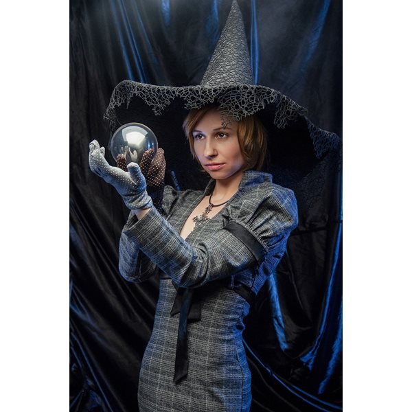 Карма и ясновидство: 65% от българите вярват в свръхестественото на фона на институционален срив