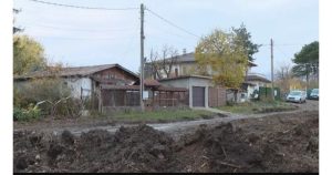 Единственият път до домовете им е частен имот: 30 семейства в „Суходол“ заплашени от откъсване
