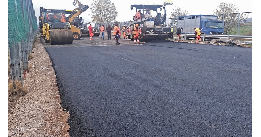 Ремонтите на „Тракия“ и „Хемус“ продължават: Срокове, реверсивно движение и промени по пътищата