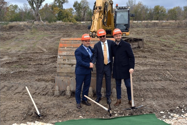 Стартира изграждането на HOLIDAY PARK Русе: Осмият ритейл парк на „Видеолукс Холдинг“ отваря врати през 2026 г.