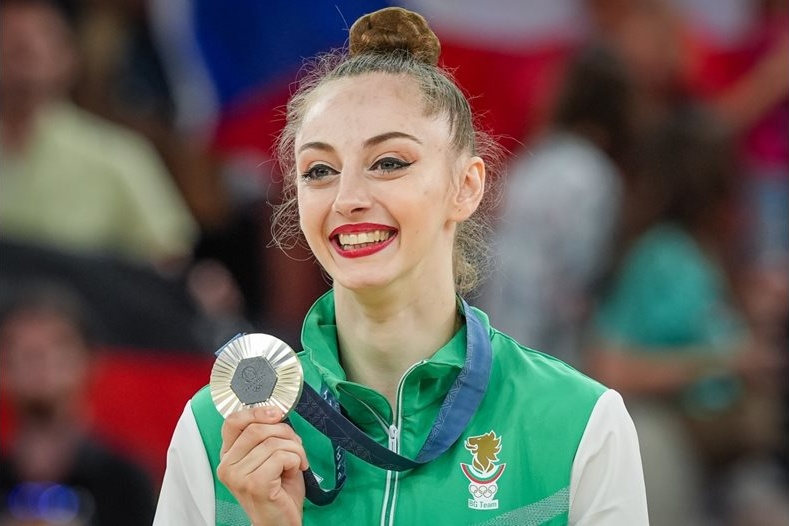 Боряна Калейн намери и върна портфейл с голяма сума пари в София