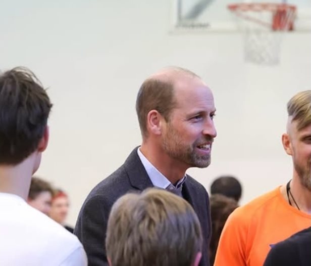 Принц Уилям: Няма наръчник за родителство, говорим открито с децата за болестта на Кейт