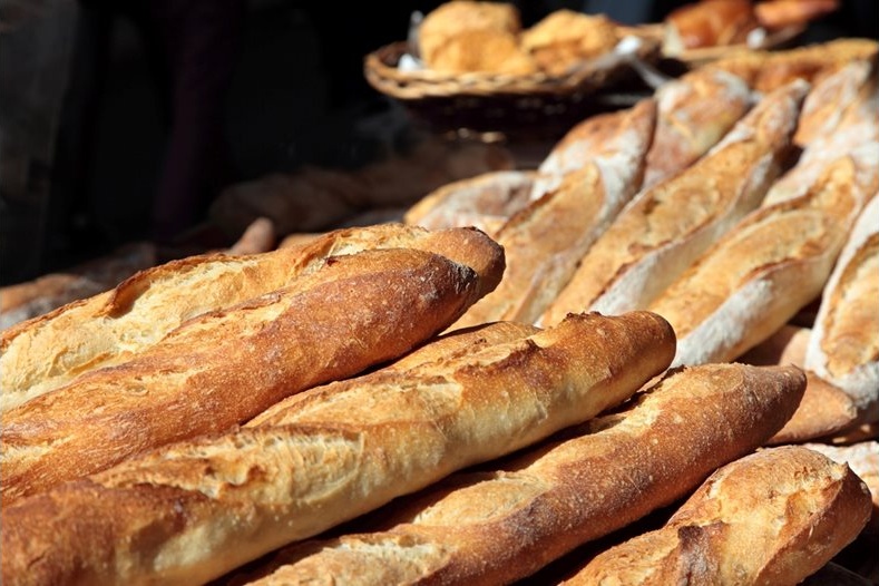 Култовата франзела изчезва от Франция: Драстичен спад в консумацията заради бързия живот