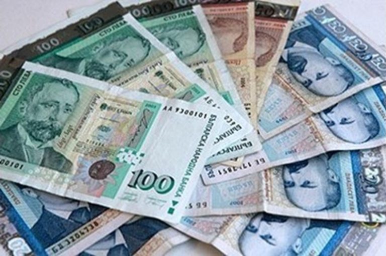 Категоричен вот: 56% искат незабавно съкращаване на чиновниците за по-голям бюджет Категоричен вот: 56% искат незабавно съкращаване на чиновниците за по-голям бюджет