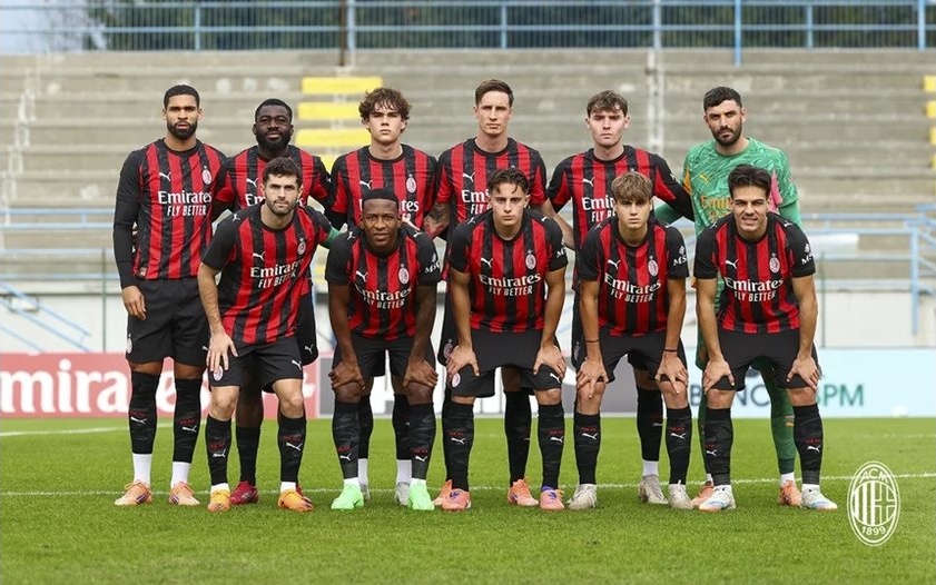 17-годишният Валери Владимиров дебютира за първия отбор на „Милан“ редом до Пулисик и Лофтъс-Чийк