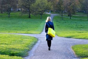 Методът на Стив Джобс за креативност: Как 10 минути ходене дават „крака“ на мозъка