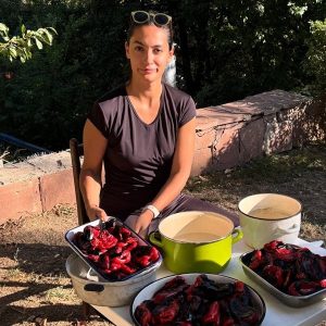 От сцената до бурканите: Как Евгений Онегин и Памина варят лютеница в дует