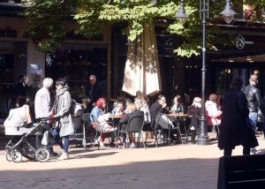 Българите работят 9 часа повече от германците, но сме на първо място в ЕС по стандартна заетост