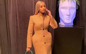 Карди Би стана майка за четвърти път: Раждането съвпадна с „началото на нов сезон“ в живота ѝ