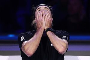 Борис Бекер: Александър Зверев блокира психически; самият тенисист признава, че може да има нужда от терапия