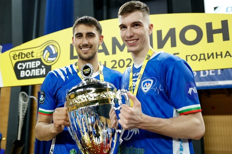 Българско волейболно дерби във Франция: Антов надделя над Гърков в зрелищен мач