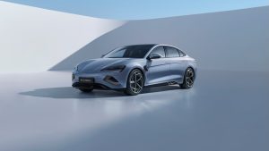 BYD строи най-големия автомобилен завод в света: 130 кв.км с капацитет 2 милиона коли годишно