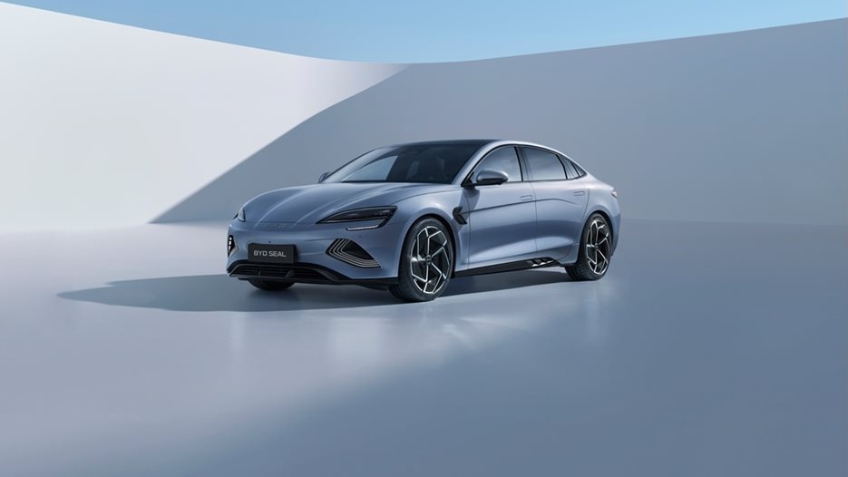 BYD строи най-големия автомобилен завод в света: 130 кв.км с капацитет 2 милиона коли годишно