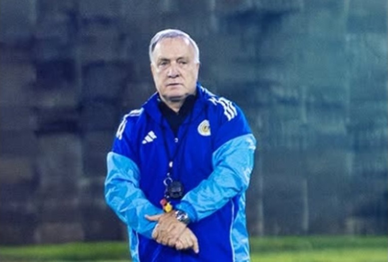 Шок в Кюрасао: Дик Адвокаат напусна отбора преди историческия мач за Мондиал