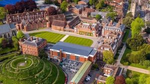 Трагедия в елитен колеж: Учител по физика от училището на Кейт Мидълтън се самоуби след уволнение за "непристойно поведение"