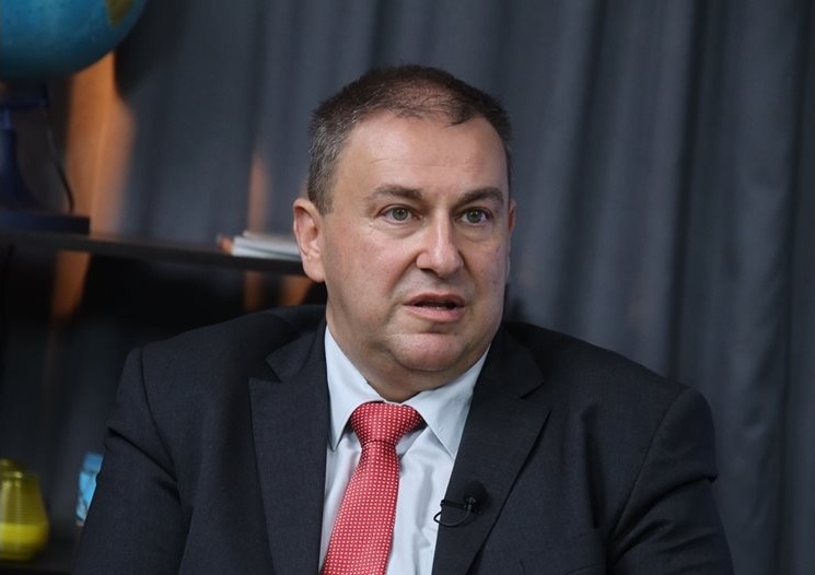 Емил Радев: Дигиталното евро няма да замени банкнотите, а ще осигури анонимност при офлайн плащания