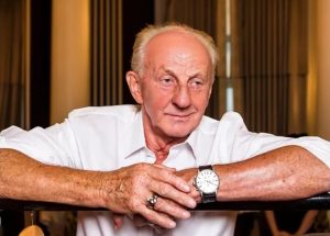 Скръб в модния свят: Почина личният дизайнер на принцеса Даяна, Пол Костело