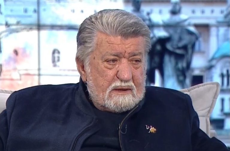 Вежди Рашидов: Президентът се държи като политик, а трябва да е държавник Вежди Рашидов: Президентът се държи като политик, а трябва да е държавник