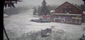 Първи сняг покри Витоша, очакват се още валежи и рискове в планините