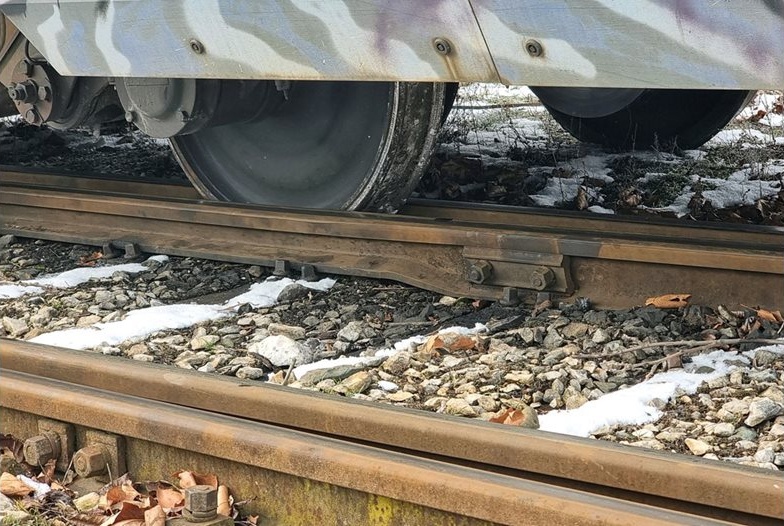 Трагедия на релсите: Железничар загина при инцидент с влак край Мездра