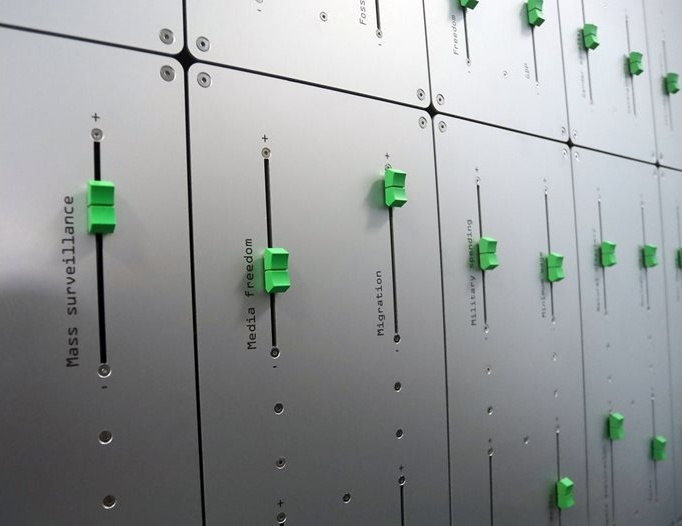 G80 в СУ: Да събереш света в 80 думи и да разбереш, че технологиите не са панацея