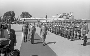 Авиоотряд 28: Бегълци пилоти, пробит корпус и аварийни кризи с Тодор Живков