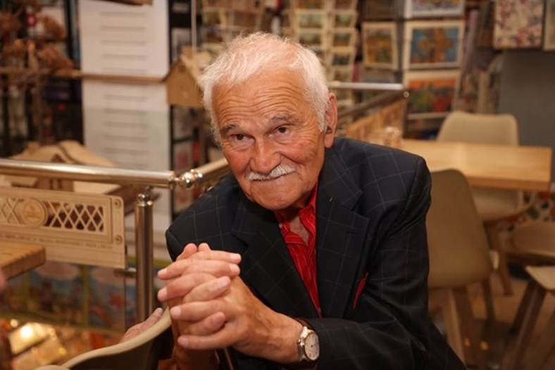 Дочо Шипковенски: Българинът, работил за IBM и създал 1300-годишната